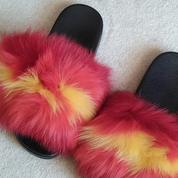 Fluffy Fur Slides Sz 8/8.5 - Picture 2 of 2